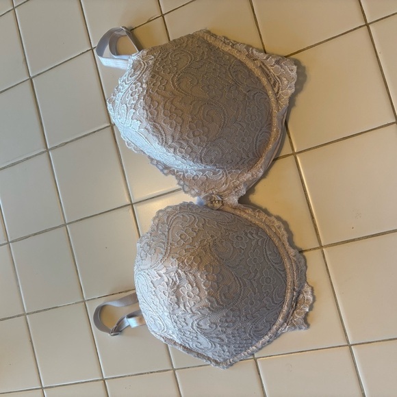 Women’s white Lace Underwire Bra size 36DD straps rhinestone smart & sexy - Picture 3 of 12